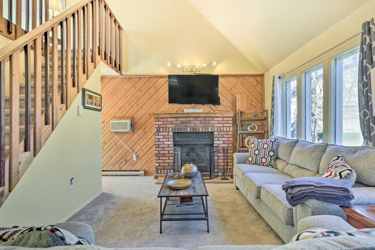 Peaceful Poconos Home With Lake And Pool Access! Long Pond المظهر الخارجي الصورة